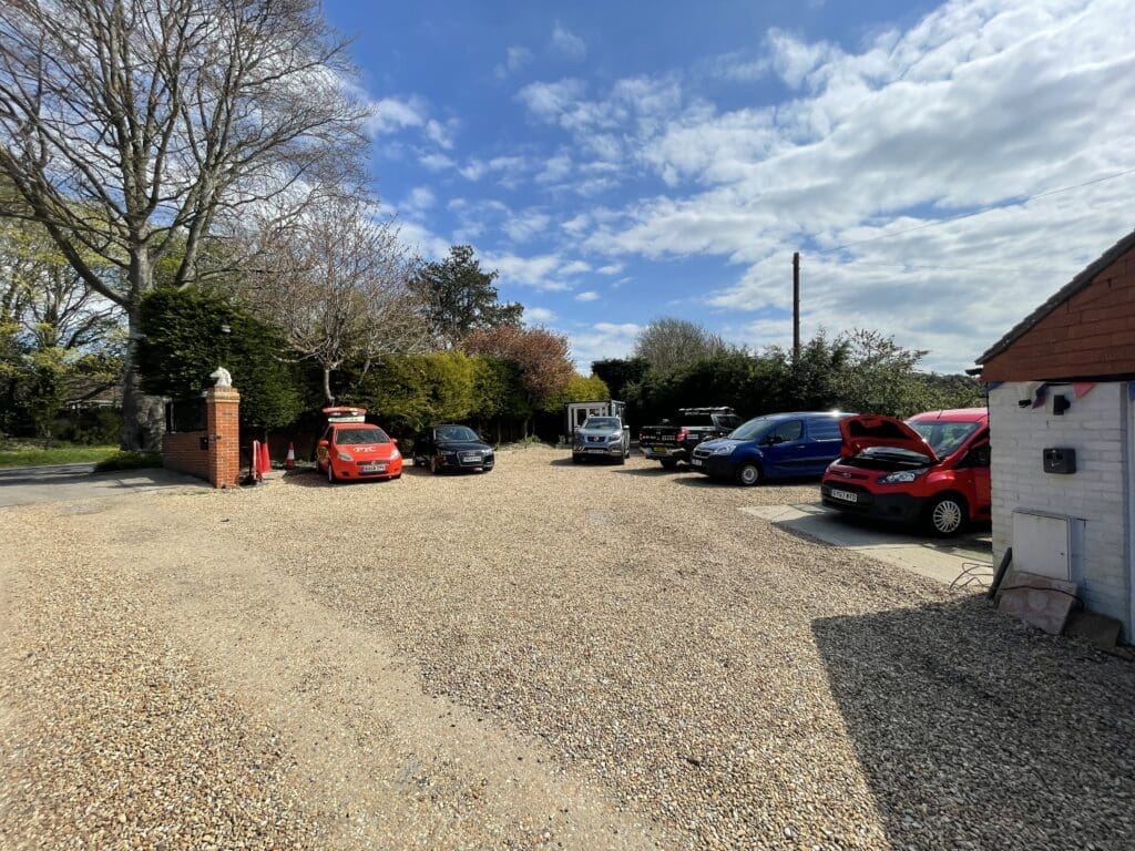 Listers Yard, Findon By Pass, Findon, Worthing, West Sussex, BN14 0TL