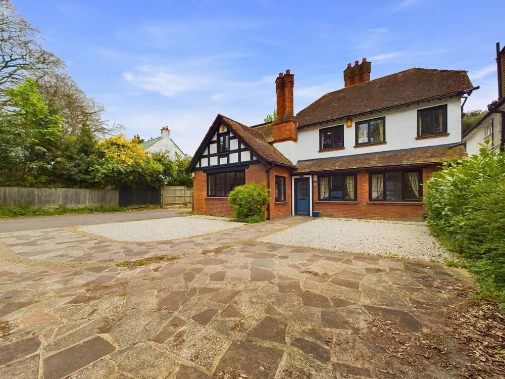 Offington Lane, Worthing, West Sussex BN14 9RT