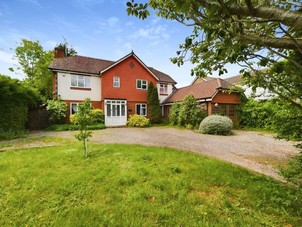 Offington Lane, Offington, Worthing BN14 9RJ