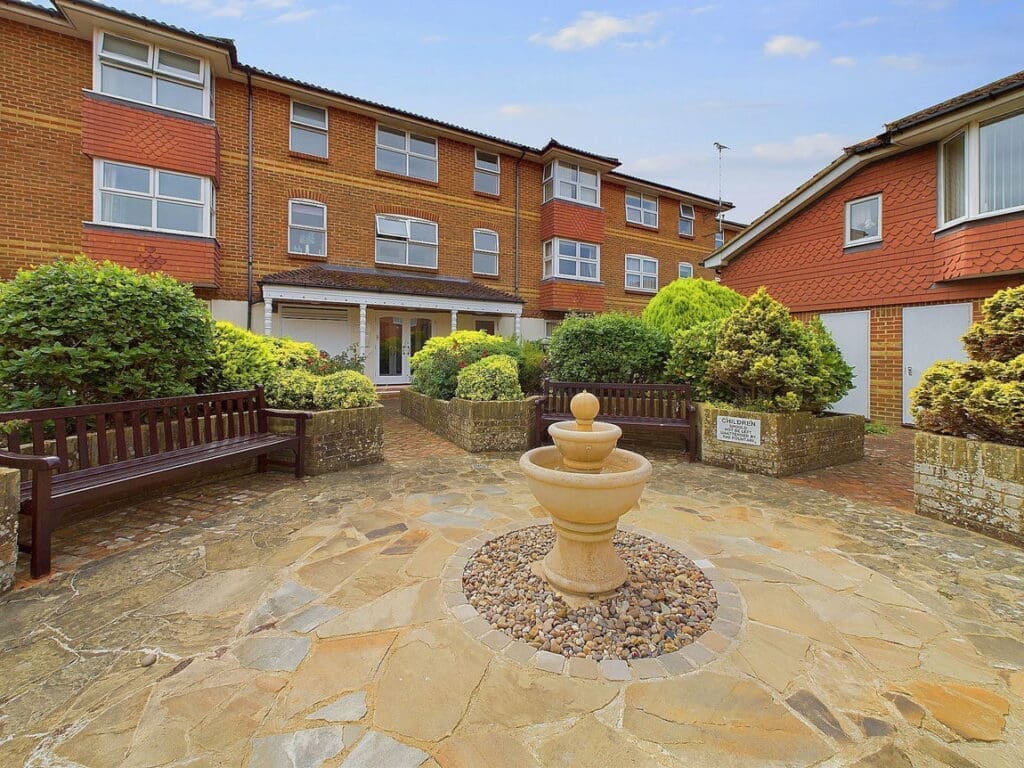 Westmead Gardens, West Avenue, Worthing, BN11