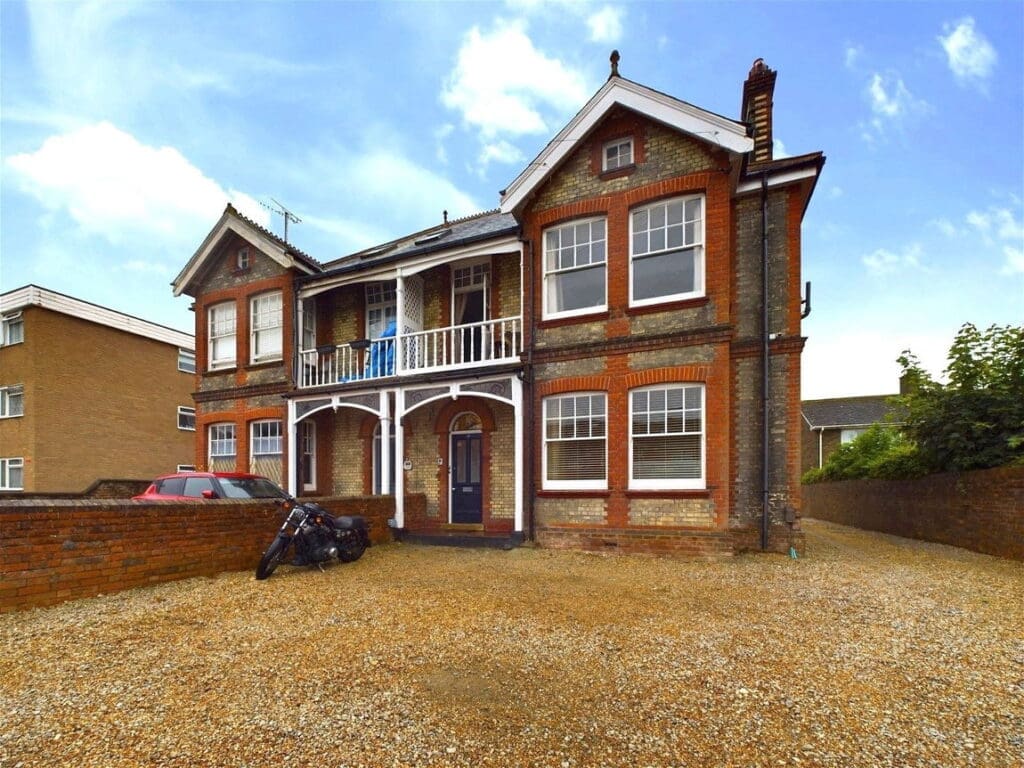 Downview Road, Worthing, BN11