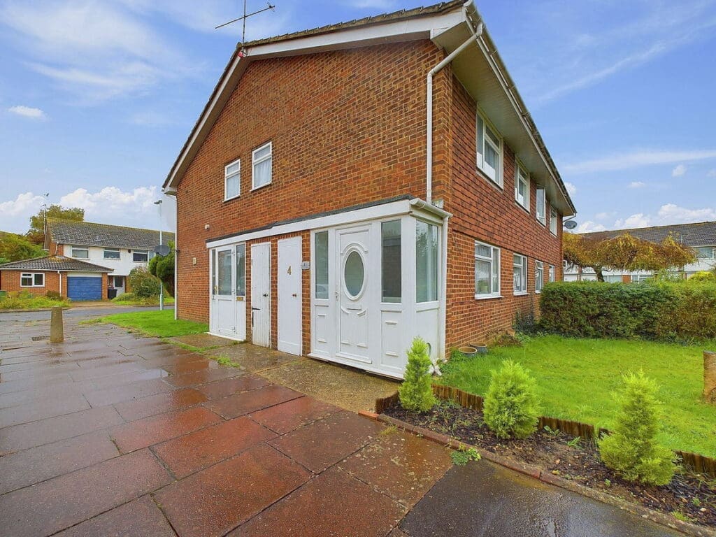 Vancouver Close, Worthing, BN13