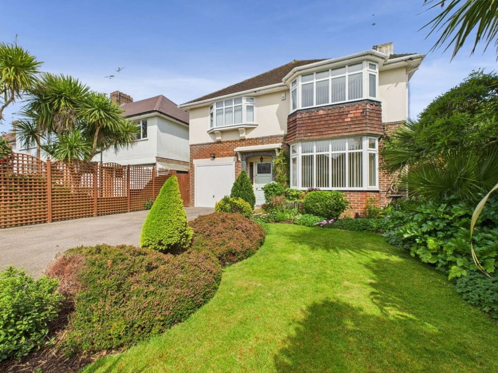 Trent Road, Goring-by-Sea, Worthing, BN12