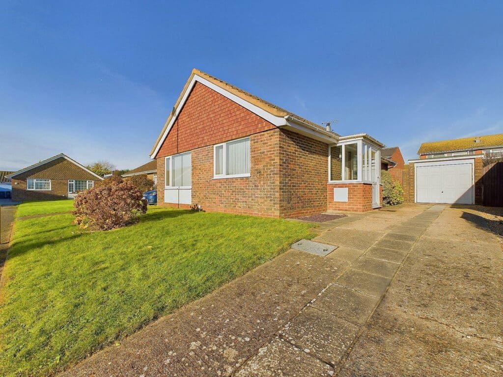 Penleigh Close, Lancing, BN15 8EP