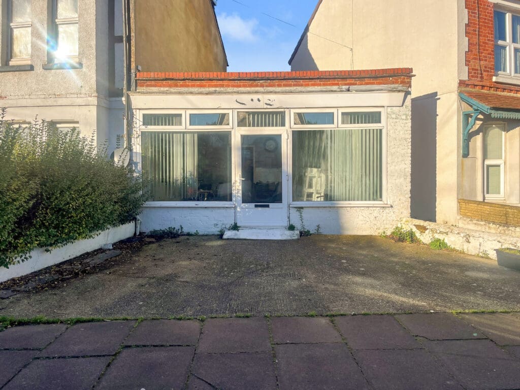11A The Drive, Worthing, West Sussex, BN11 5LL