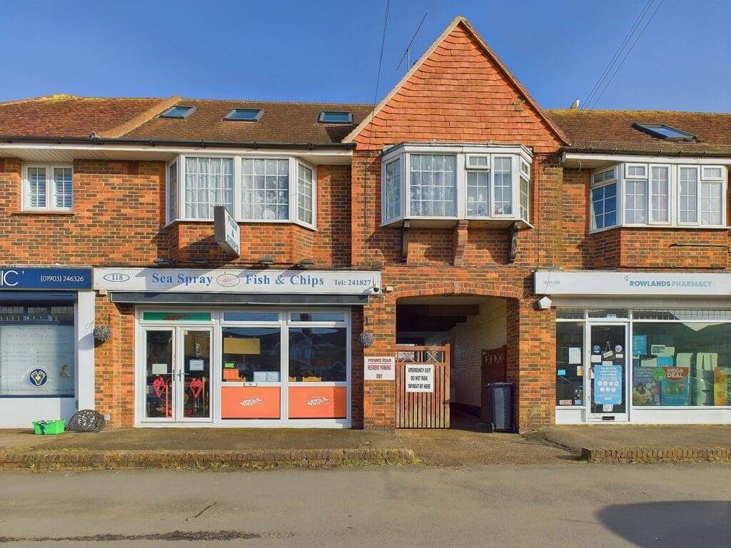 116-118 Ferring Street, Ferring, Worthing, West Sussex, BN12 5JP