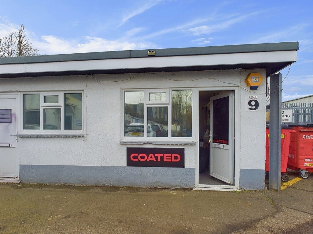 Unit 9, Northbrook Trading Estate, 20 Northbrook Road, Worthing, West Sussex, BN14 8PN