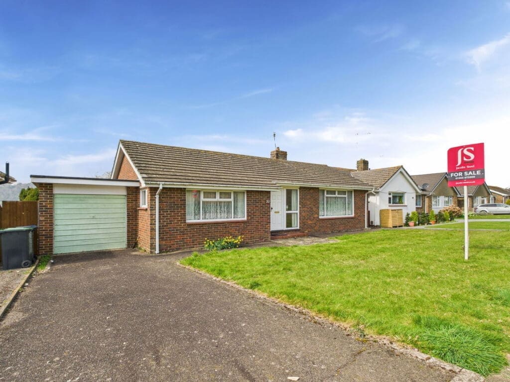 Shepherds Mead, Findon Valley, Worthing BN14 0JA