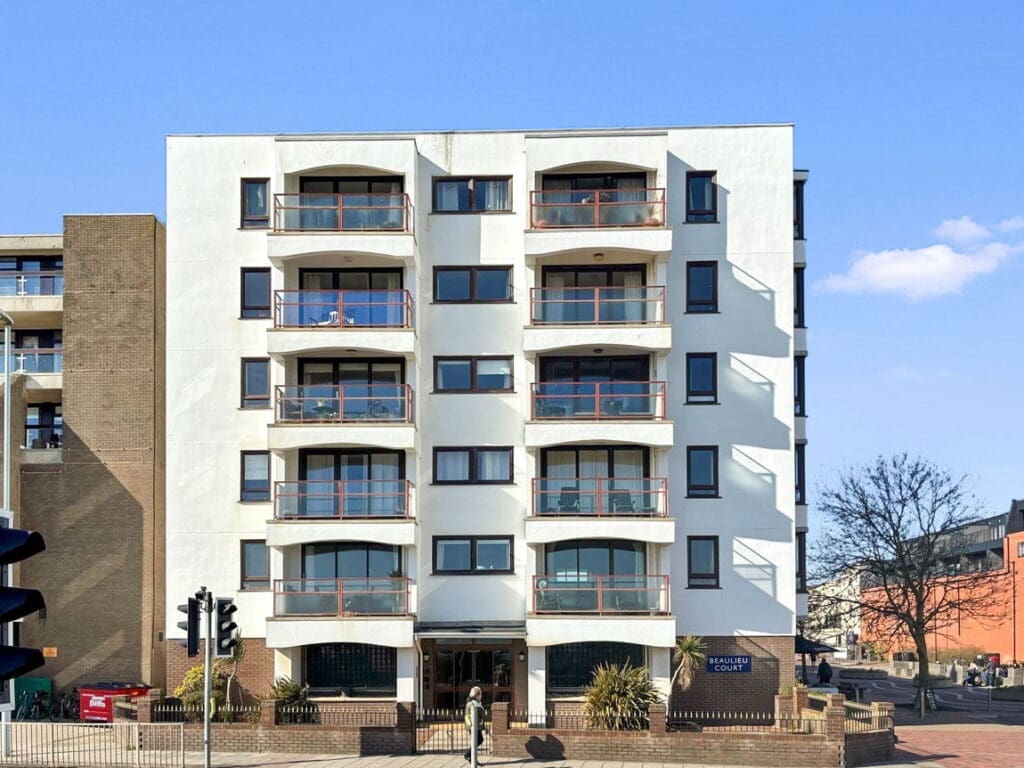 Beaulieu Court, Marine Parade, Worthing BN11 3QZ
