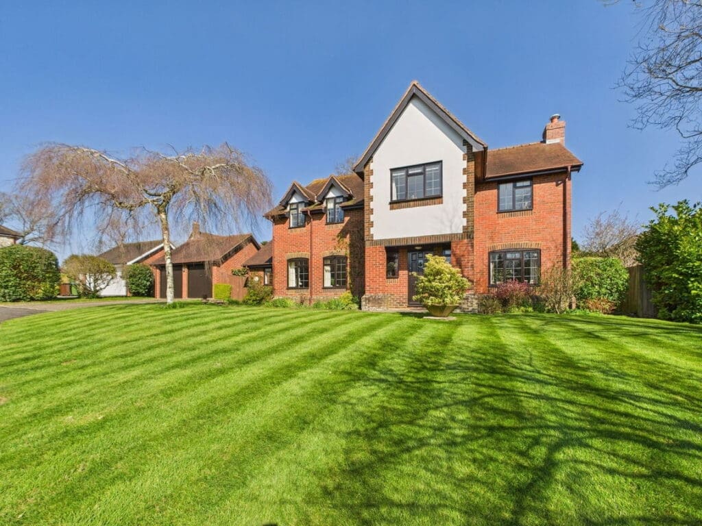 Fox Lea, Findon Village, Worthing BN14 0XB