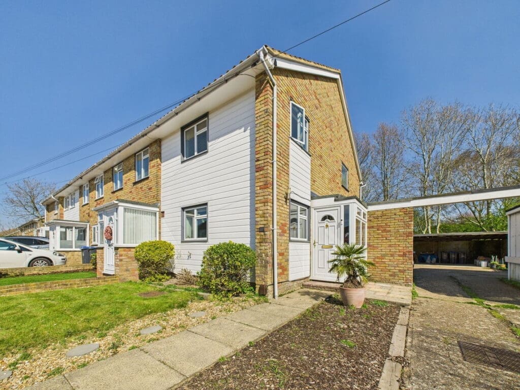 Bellview Road, Worthing, BN13