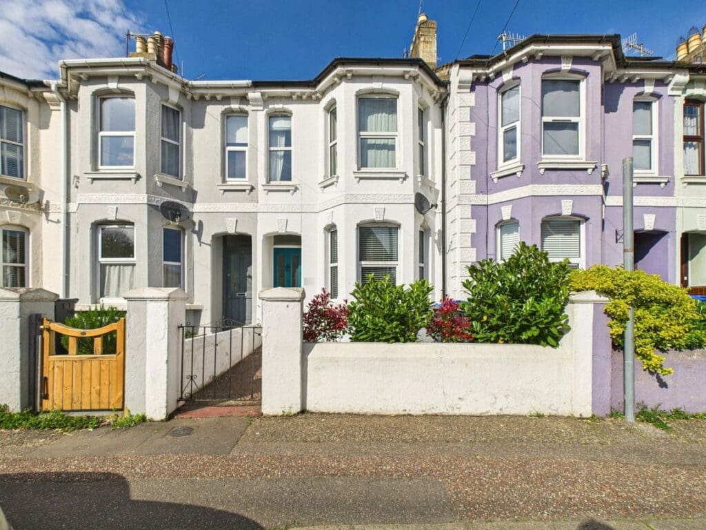 Tarring Road, Worthing BN11 4HA