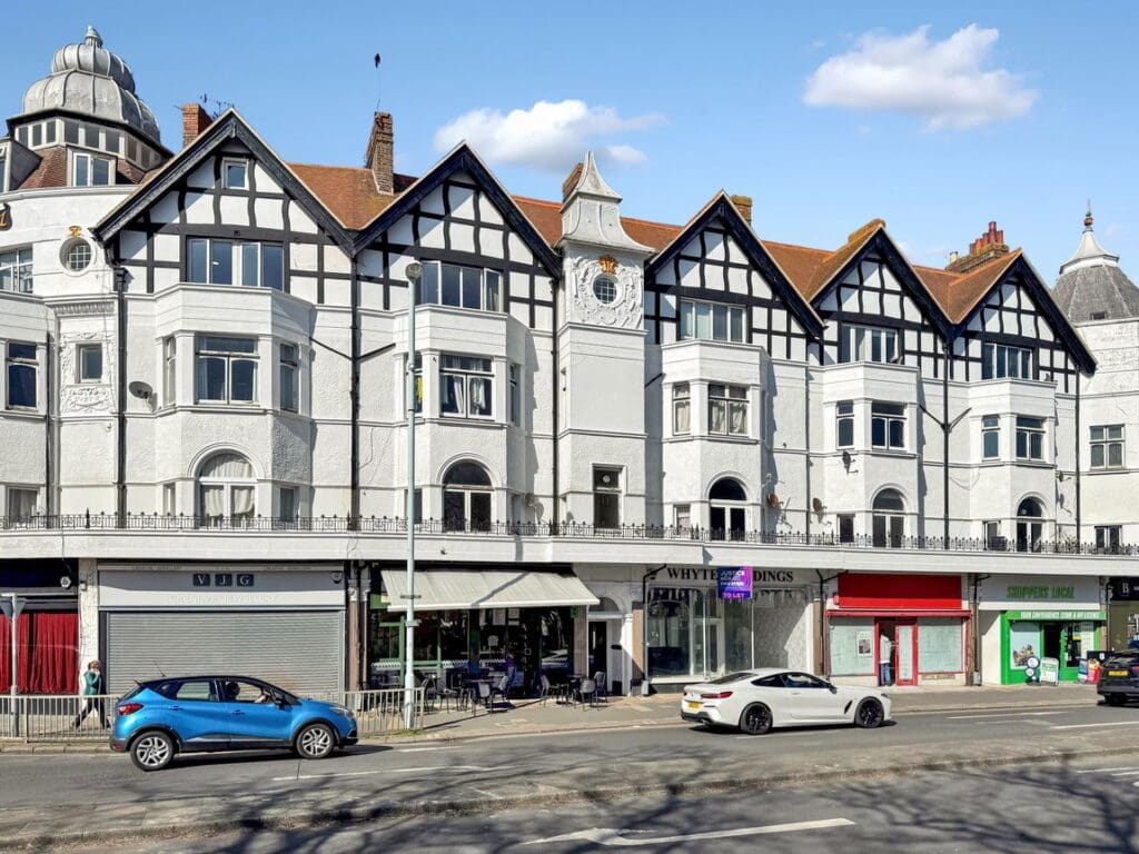 Broadway Mansions, Brighton Road, Worthing, BN11 3EJ