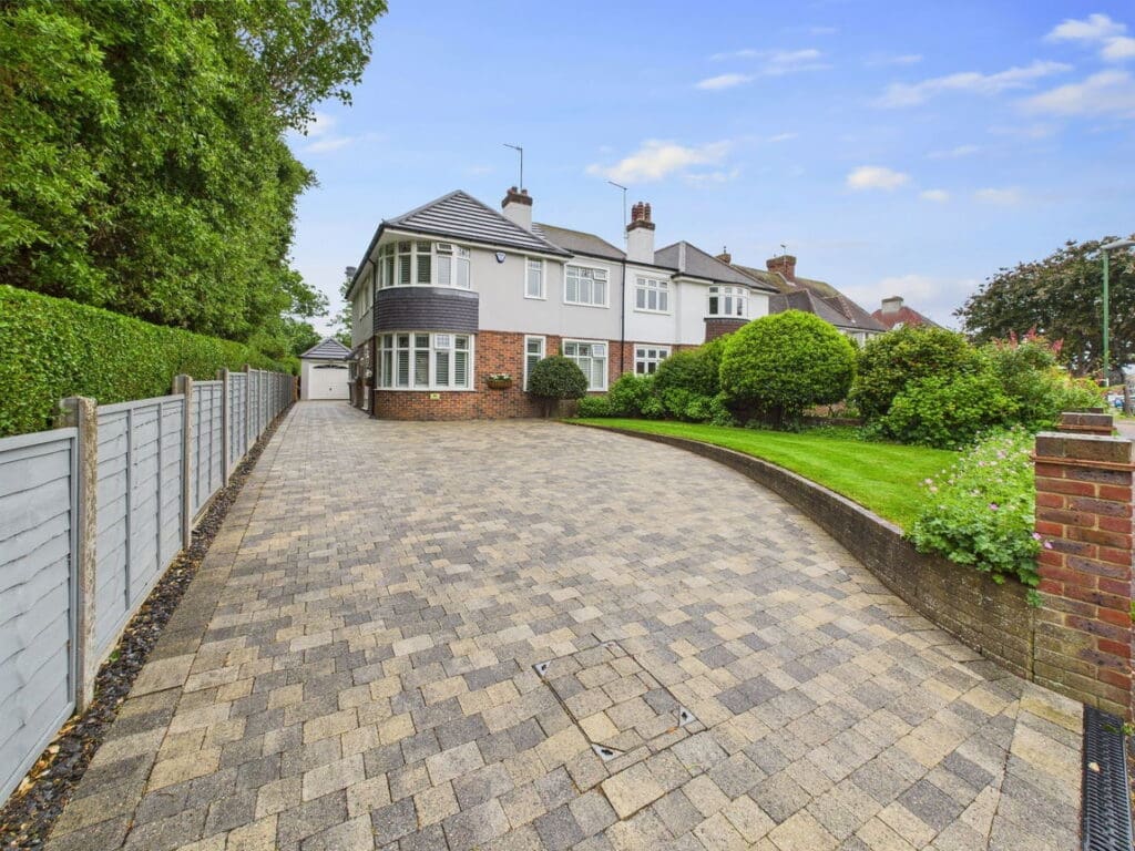 Croft Avenue, Southwick