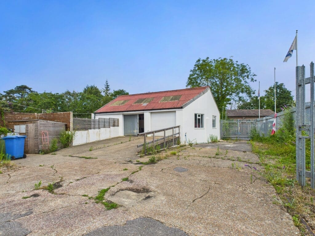 Unit 4 & 5, Station Goods Yard, Hassocks, West Sussex, BN6 8JA