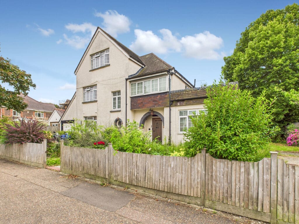 33 Rugby Road, Worthing, West Sussex, BN11 5LS