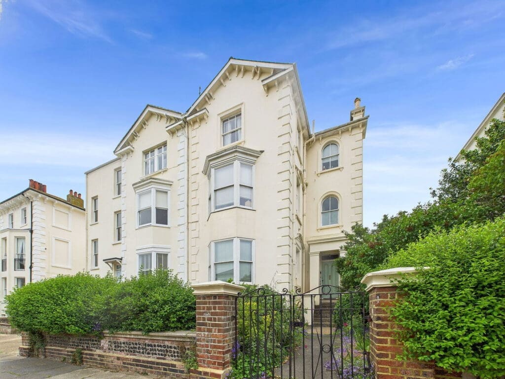 Medina Villas, Hove, BN3 2RL