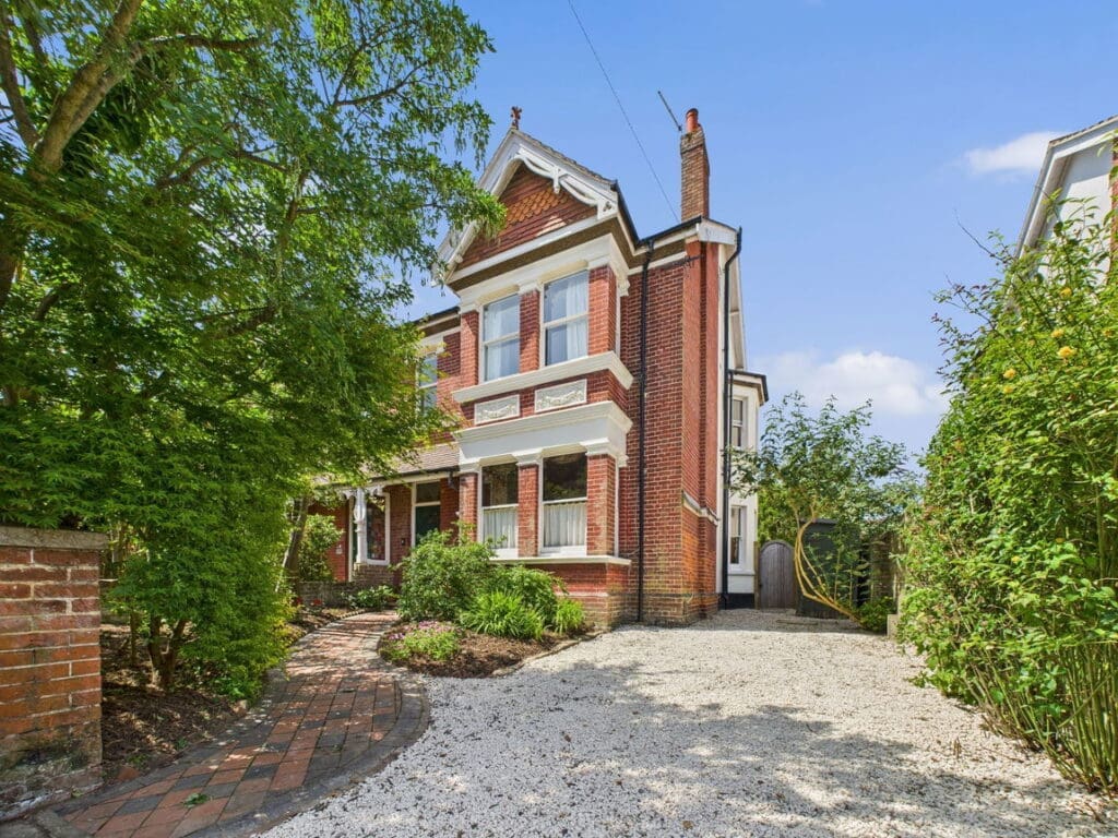 Heene Road, Worthing, BN11