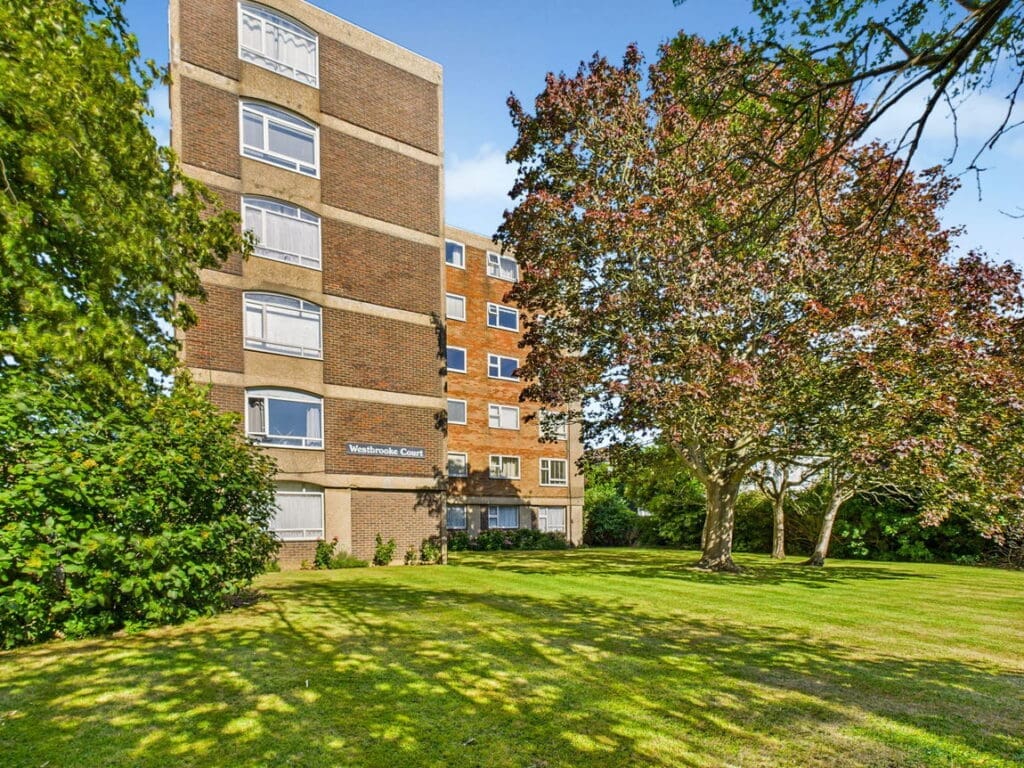 Westbrooke Court, Crescent Road, Worthing, BN11 1RG