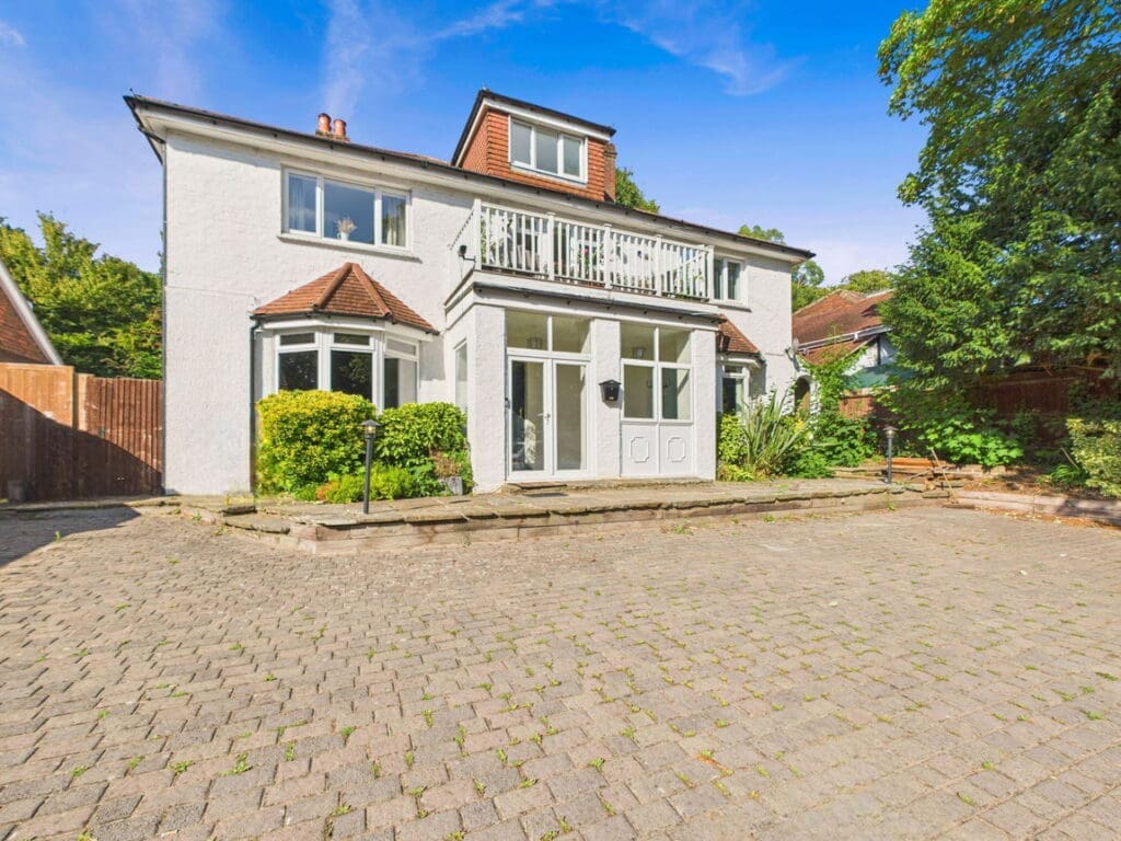 Warren Road, Worthing BN14 9RB