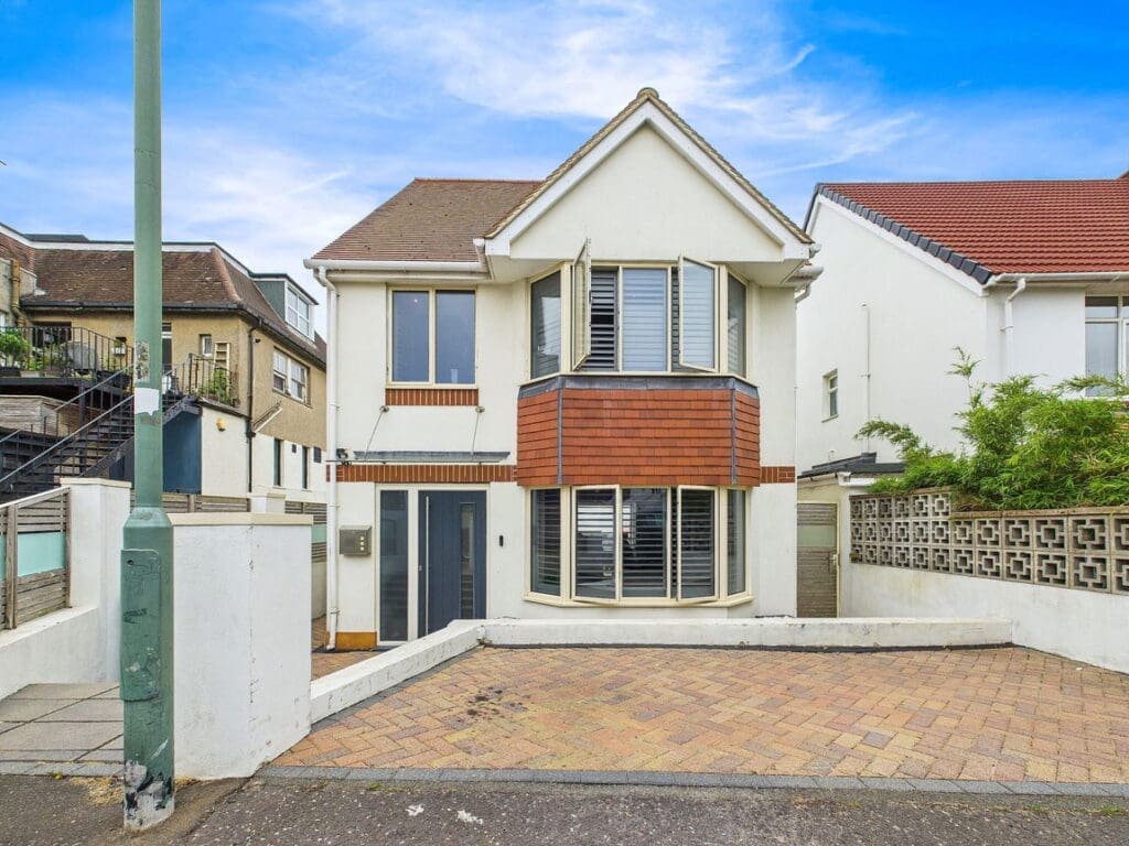Hogarth Road, Hove, BN3 5RH