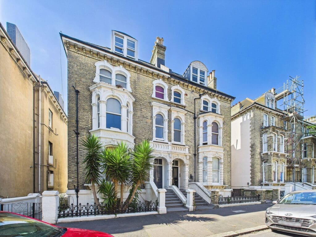 Tisbury Road, Hove, BN3 3BL