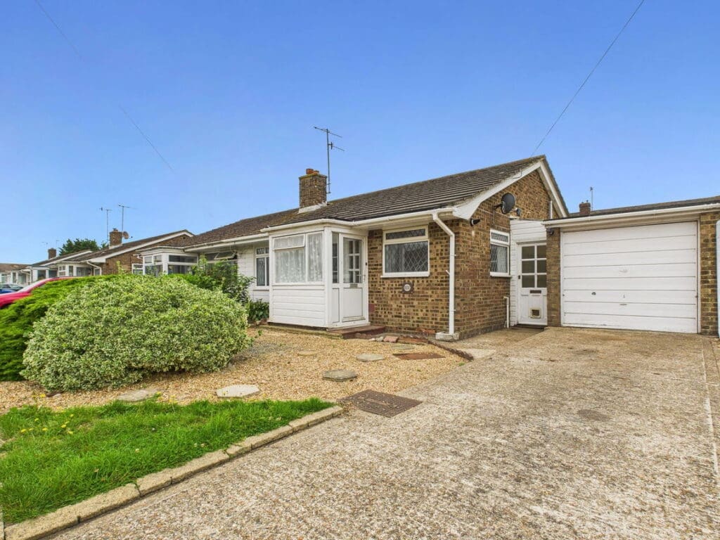 Milton Close, Lancing, BN15 8BX