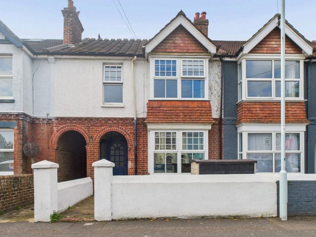 Pavilion Road, Worthing, BN14 7EP