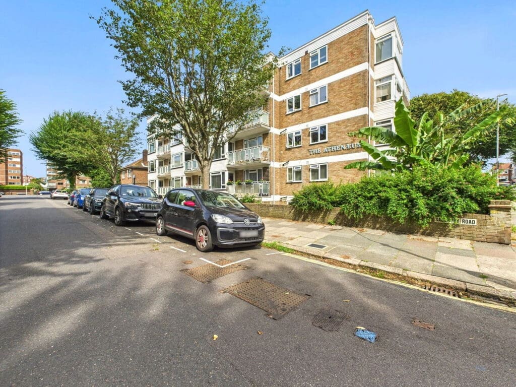 Salisbury Road, Hove, BN3 3AA