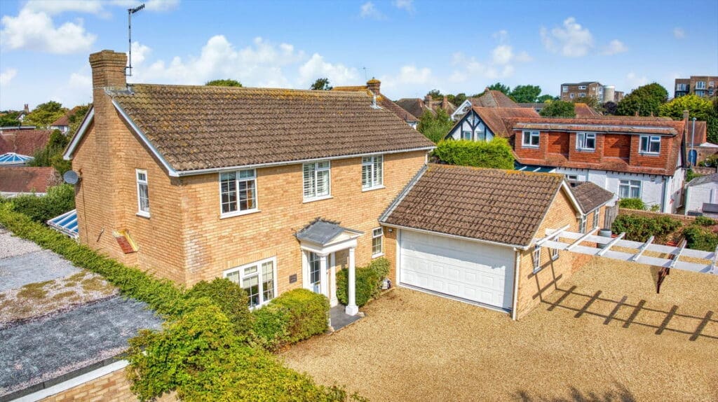 Albany Close, Worthing, BN11