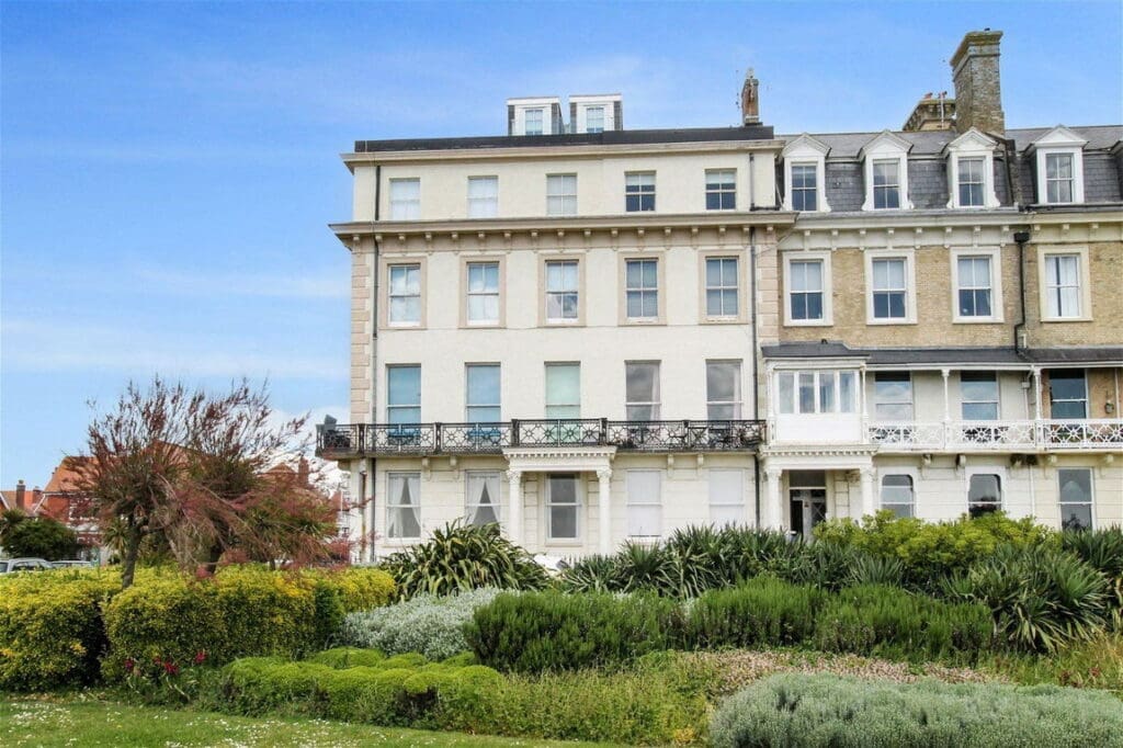 West Mansions Heene Terrace, Worthing, BN11 3NT